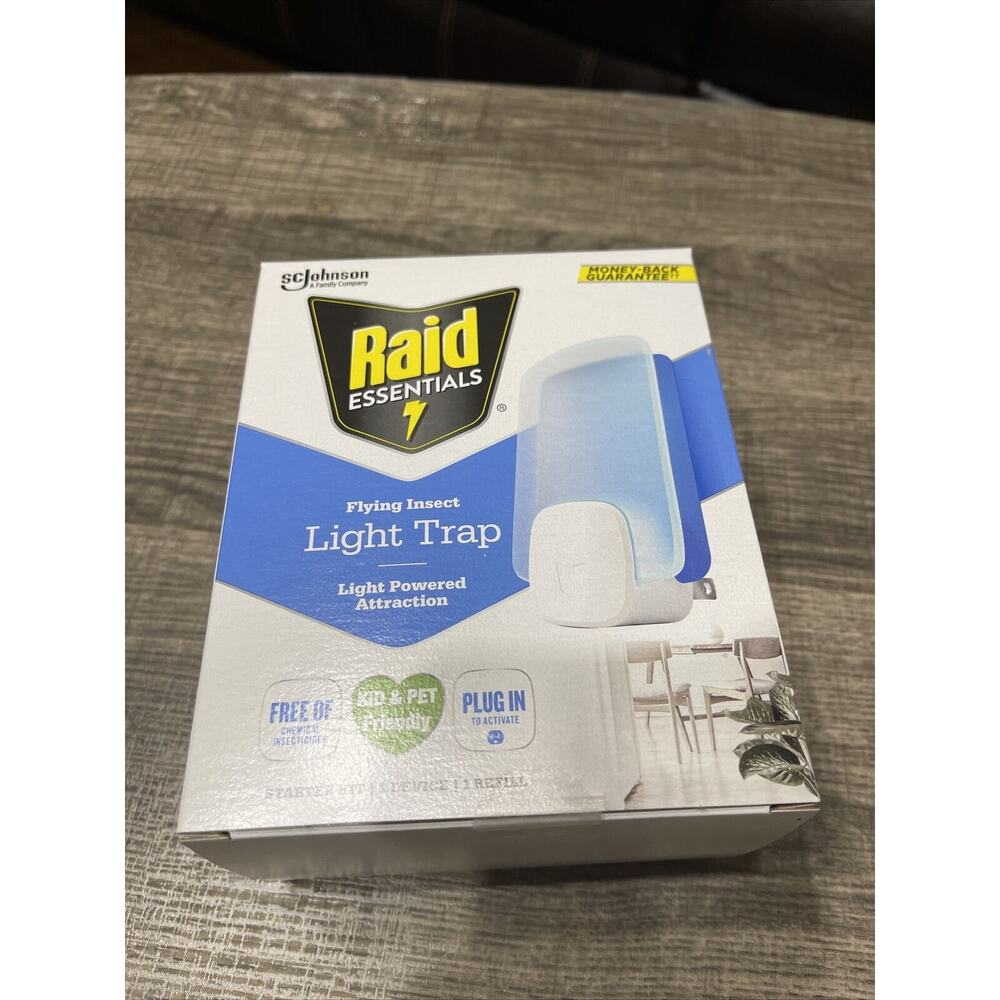 Raid Essentials Flying Insect Light Trap Starter Kit, I Device + 1 Refill, NEW!!